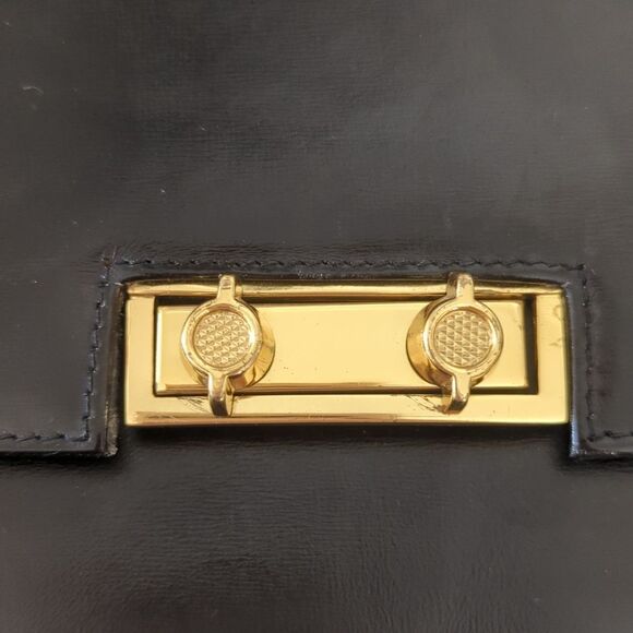 Vintage Retro Leather Handbag with Gold Lock and Red Interior - Picture 3 of 10